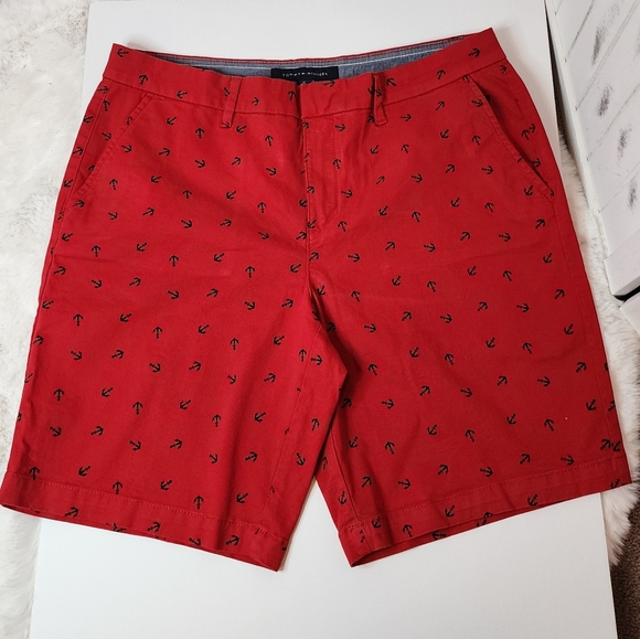 ☀️ Summer Clearance Sale! Tommy Hilfiger Red Shorts - Picture 1 of 7